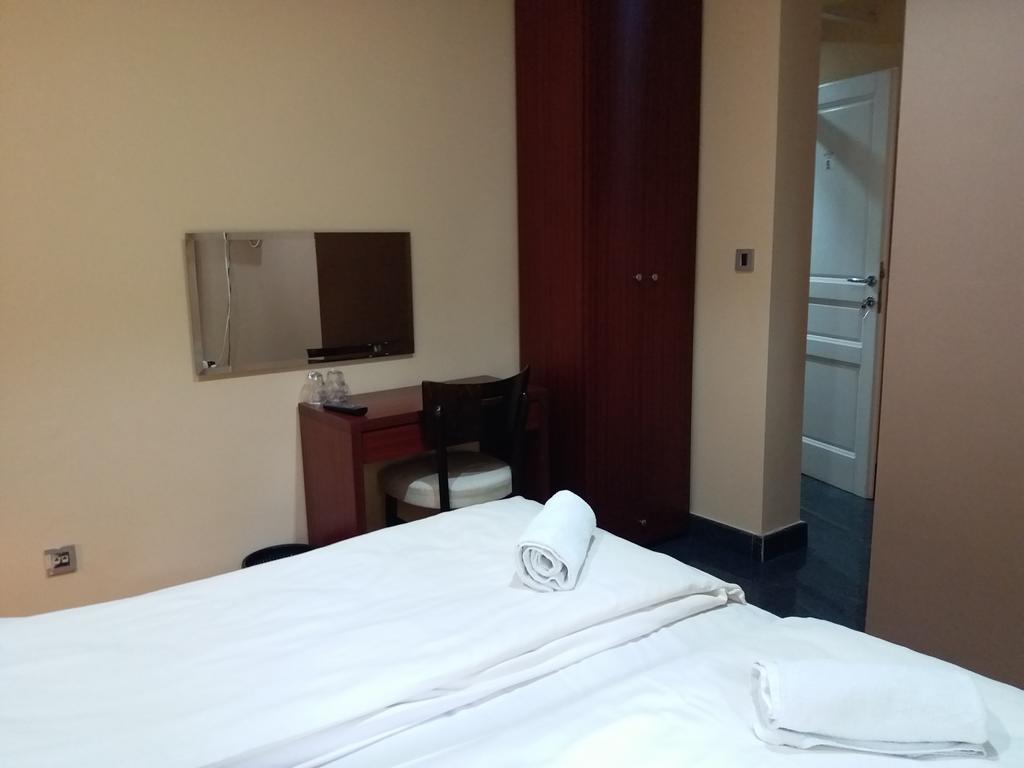 Hotel Vila Hayat サラエヴォ エクステリア 写真