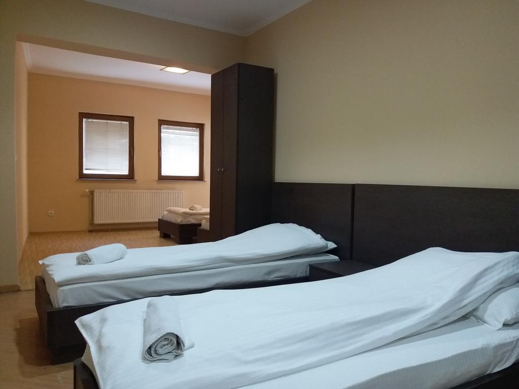 Hotel Vila Hayat サラエヴォ エクステリア 写真