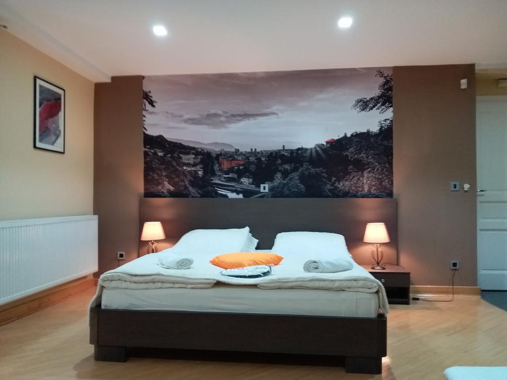 Hotel Vila Hayat サラエヴォ エクステリア 写真