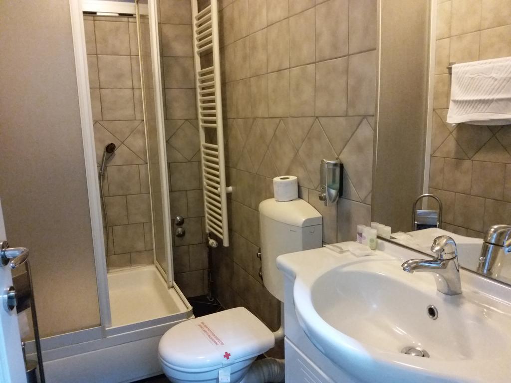 Hotel Vila Hayat サラエヴォ 部屋 写真